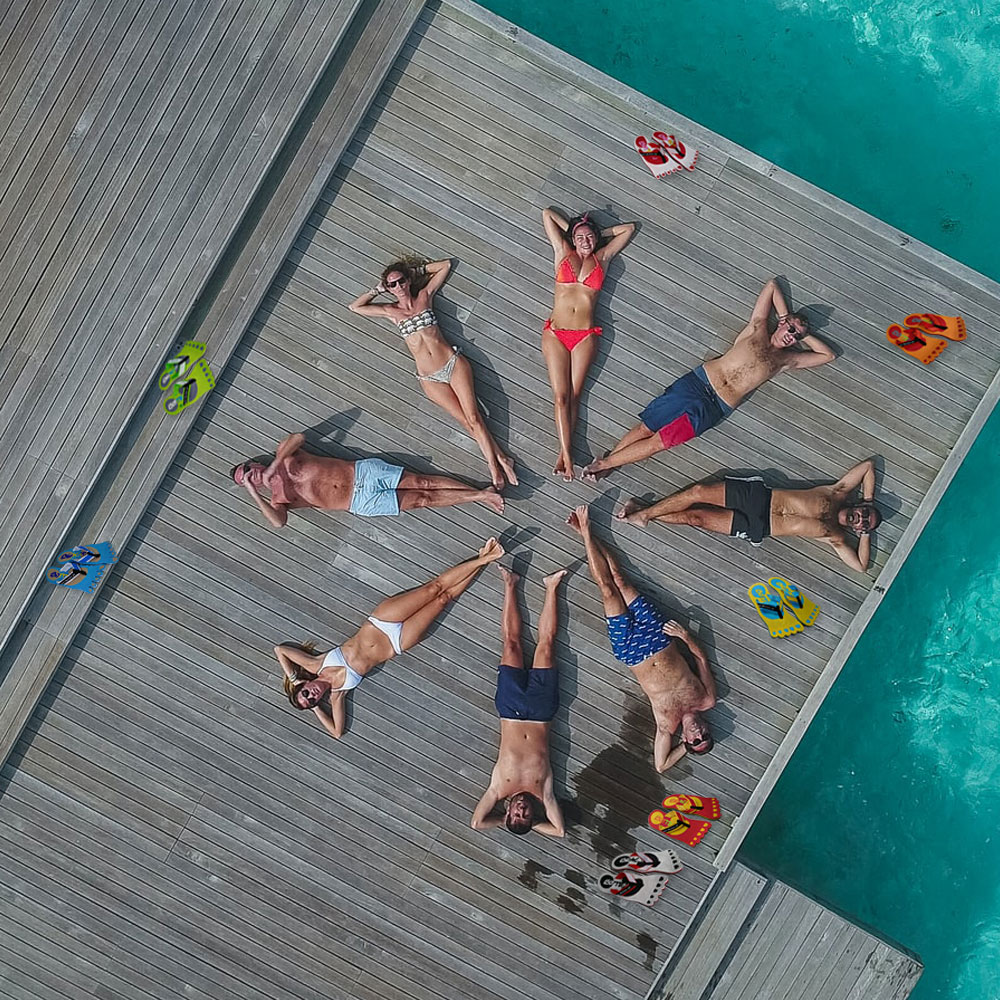 Männer, Frauen, Boys, Girls, liegen, Wasser, Entspannung, BeachBotten, Bestseller, Urlaub